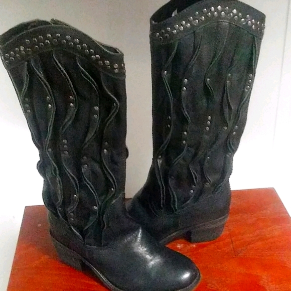Leather Boots - Picture 1 of 3